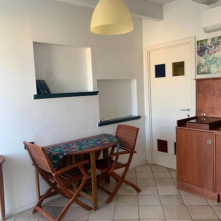 Le Tre Civette Bed & Breakfast Lecce Bagian luar foto