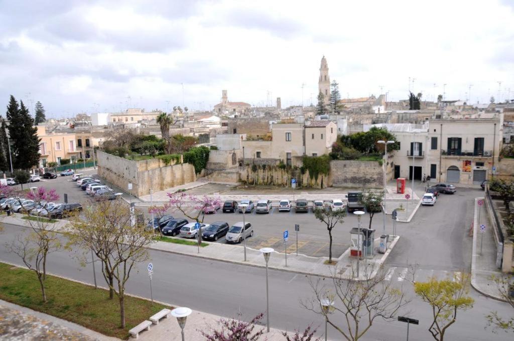 Le Tre Civette Bed & Breakfast Lecce Bagian luar foto