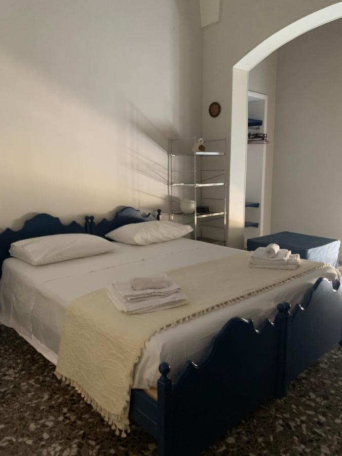 Le Tre Civette Bed & Breakfast Lecce Bagian luar foto