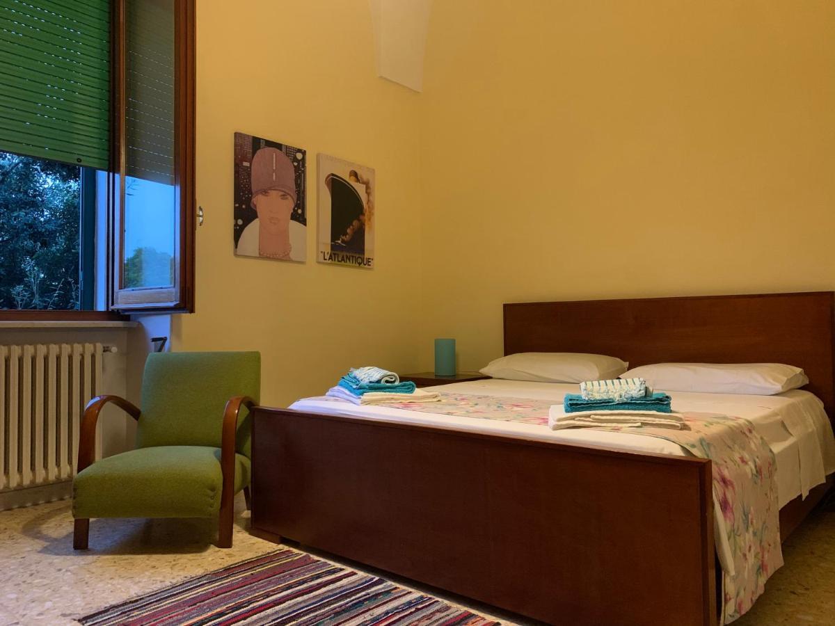 Le Tre Civette Bed & Breakfast Lecce Bagian luar foto