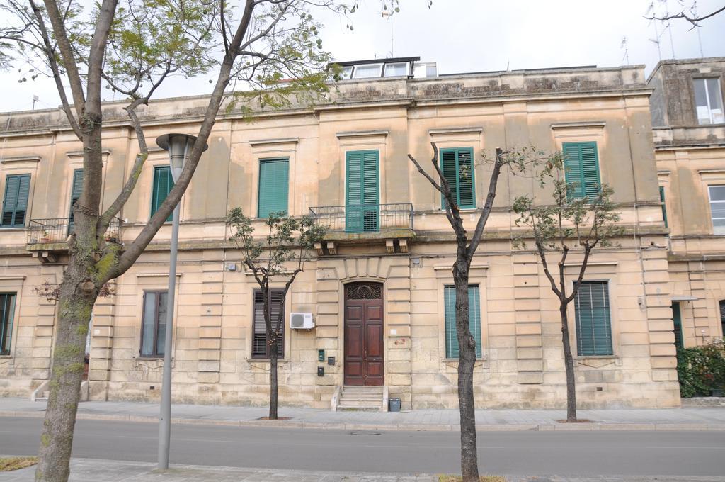 Le Tre Civette Bed & Breakfast Lecce Bagian luar foto