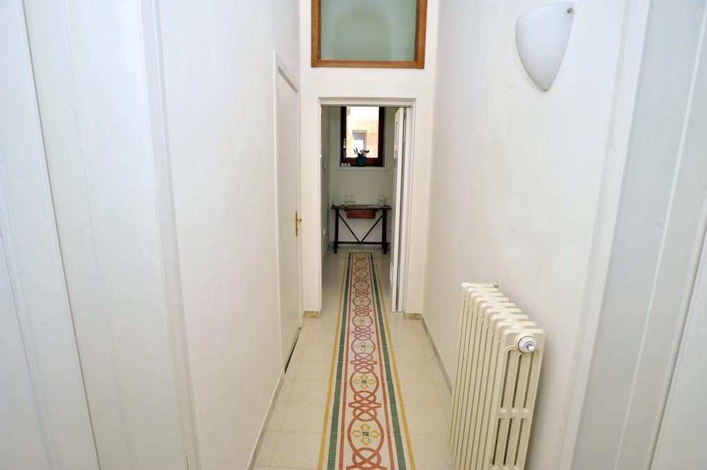Le Tre Civette Bed & Breakfast Lecce Bagian luar foto