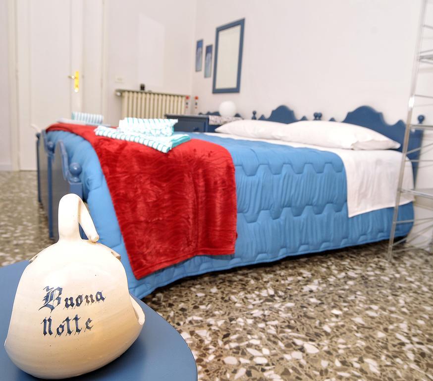 Le Tre Civette Bed & Breakfast Lecce Bagian luar foto