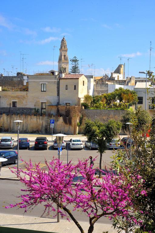 Le Tre Civette Bed & Breakfast Lecce Bagian luar foto