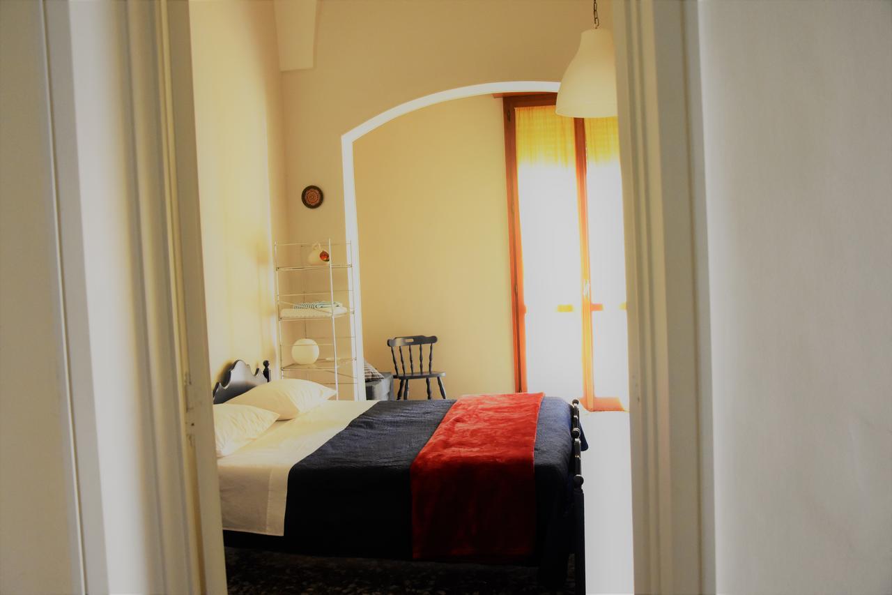 Le Tre Civette Bed & Breakfast Lecce Bagian luar foto